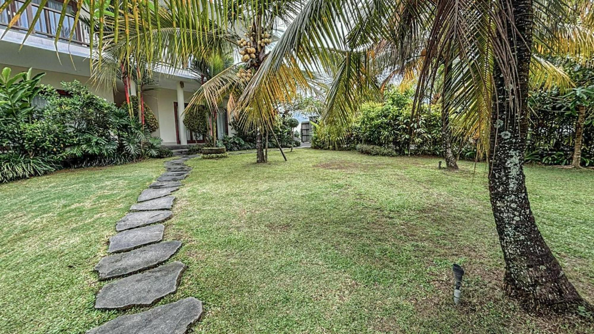 Dlobong Suite Ubud Esterno foto